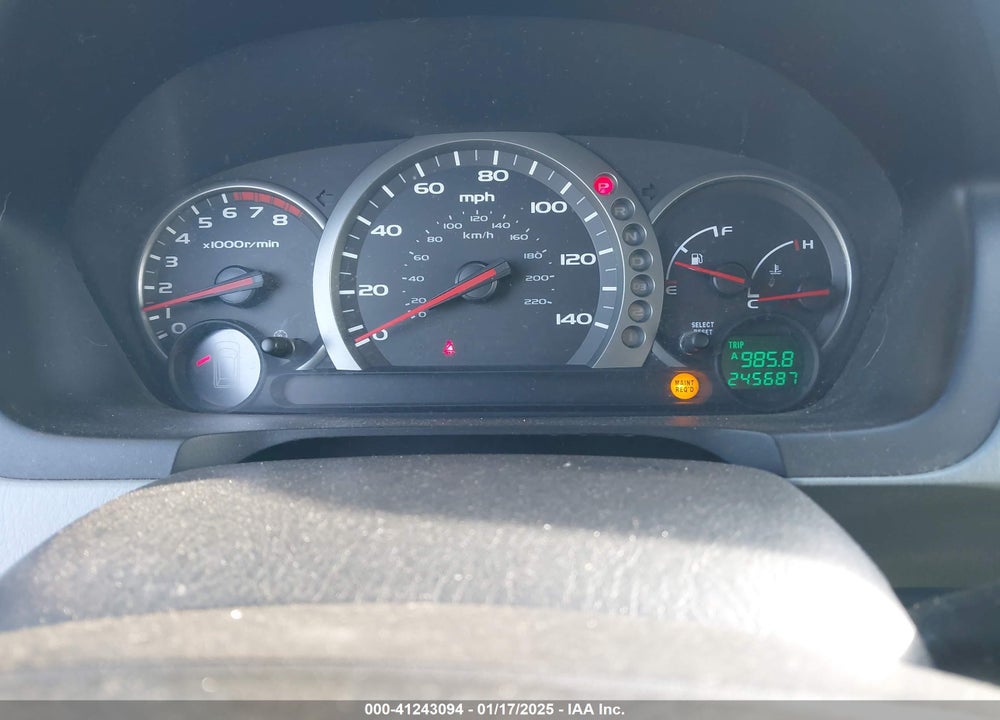 2005 HONDA PILOT EX VIN: 5FNYF184X5B023972