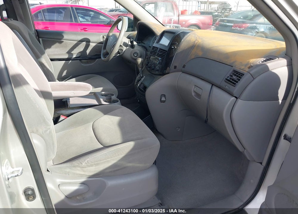 2004 TOYOTA SIENNA LE VIN: 5TDZA23C54S083479