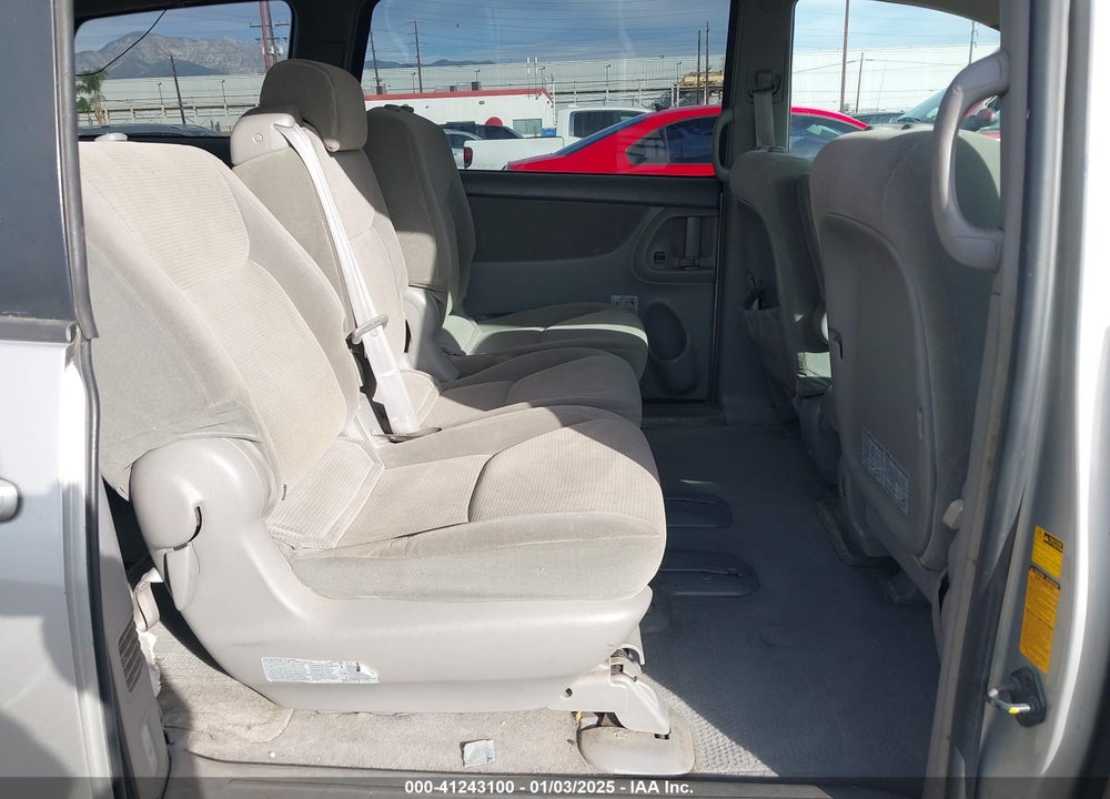2004 TOYOTA SIENNA LE VIN: 5TDZA23C54S083479