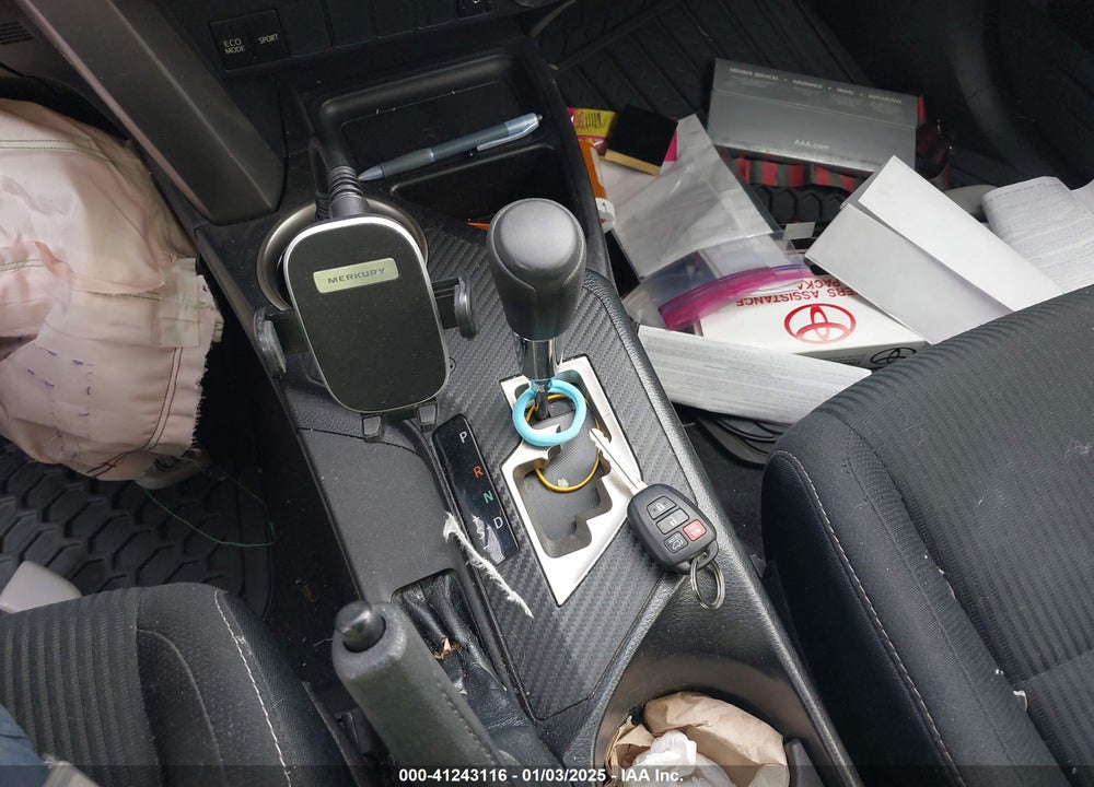 2015 TOYOTA RAV4 XLE VIN: 2T3WFREV4FW183876