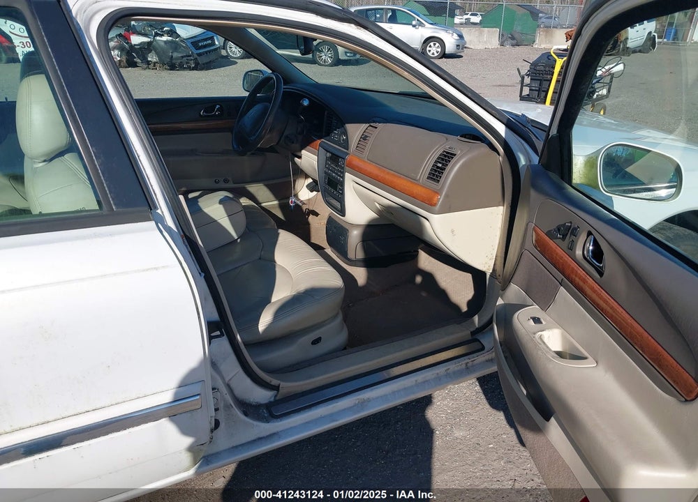 2002 LINCOLN CONTINENTAL VIN: 1LNHM97V02Y646300