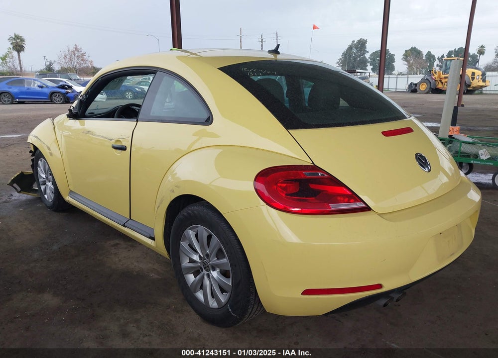 2015 VOLKSWAGEN BEETLE VIN: 3VWF17AT9FM645659