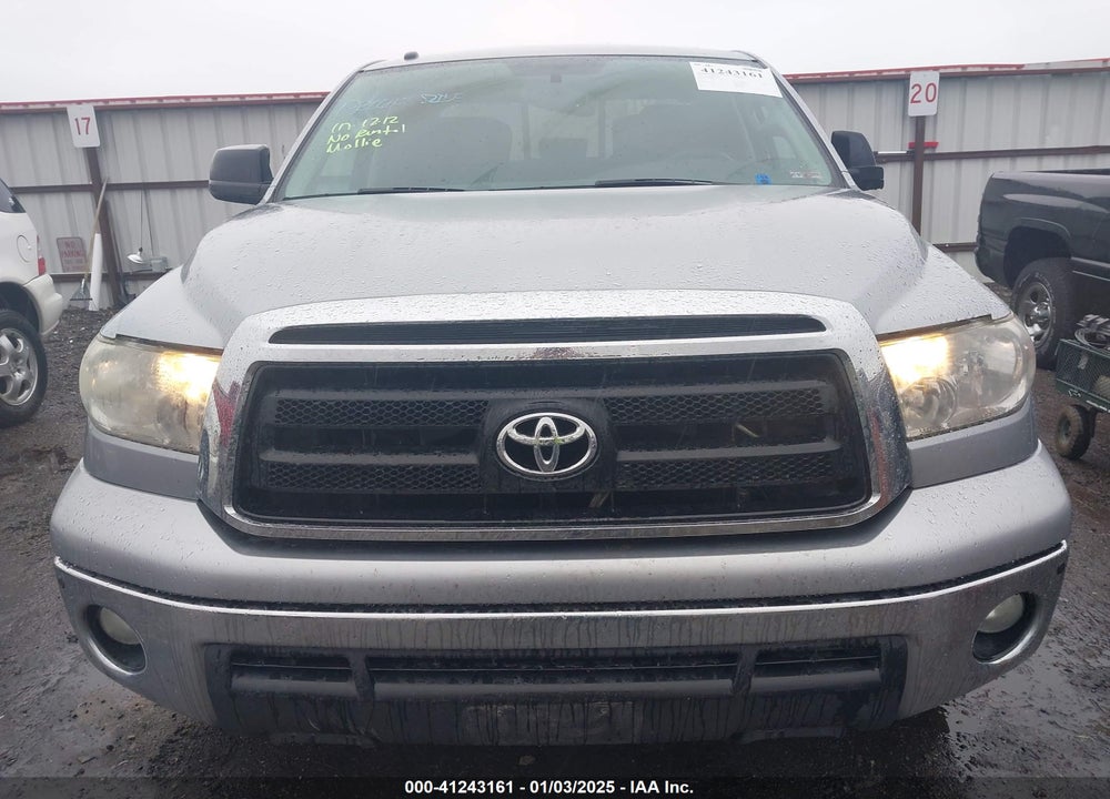 2011 TOYOTA TUNDRA GRADE 5.7L V8 VIN: 5TFRY5F19BX111931