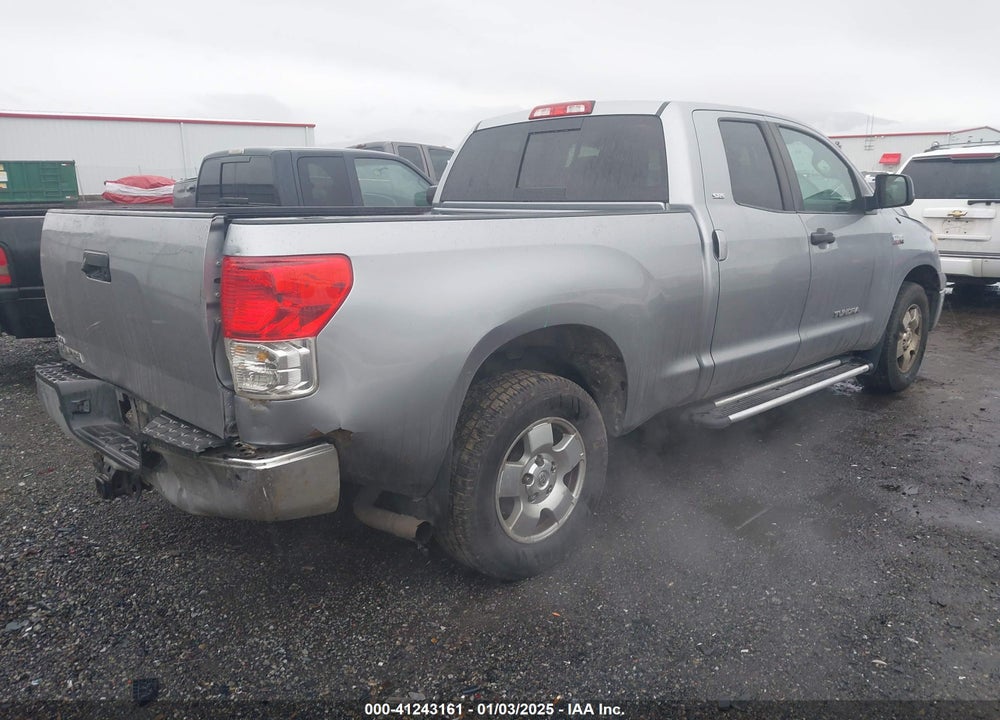 2011 TOYOTA TUNDRA GRADE 5.7L V8 VIN: 5TFRY5F19BX111931