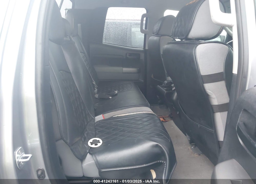 2011 TOYOTA TUNDRA GRADE 5.7L V8 VIN: 5TFRY5F19BX111931