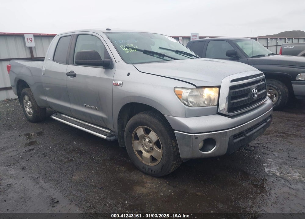 2011 TOYOTA TUNDRA GRADE 5.7L V8 VIN: 5TFRY5F19BX111931