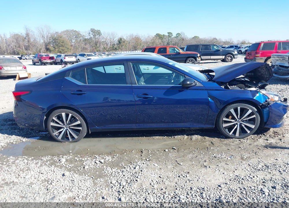 2022 NISSAN ALTIMA SR FWD VIN: 1N4BL4CV4NN385092