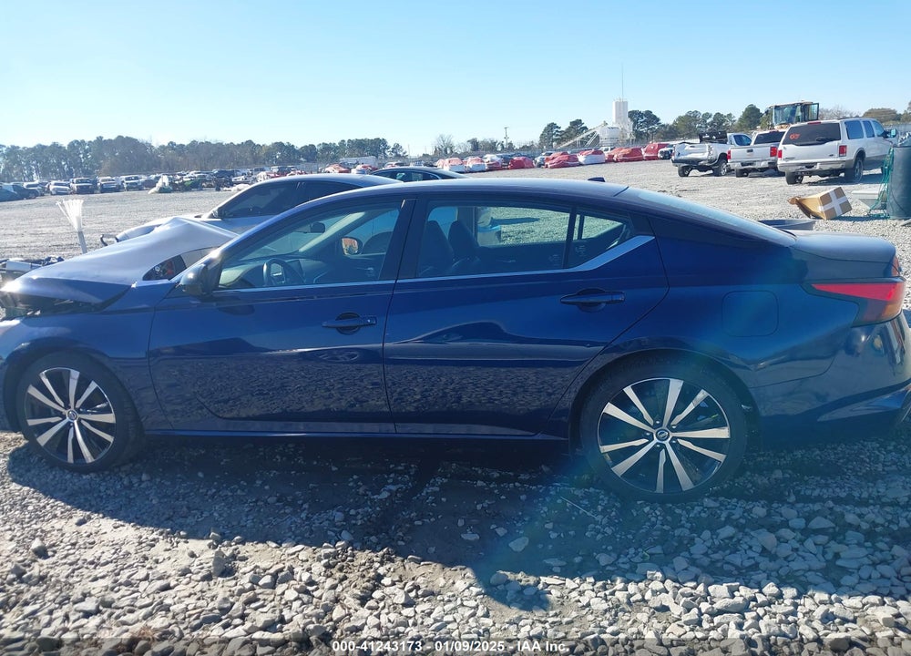2022 NISSAN ALTIMA SR FWD VIN: 1N4BL4CV4NN385092