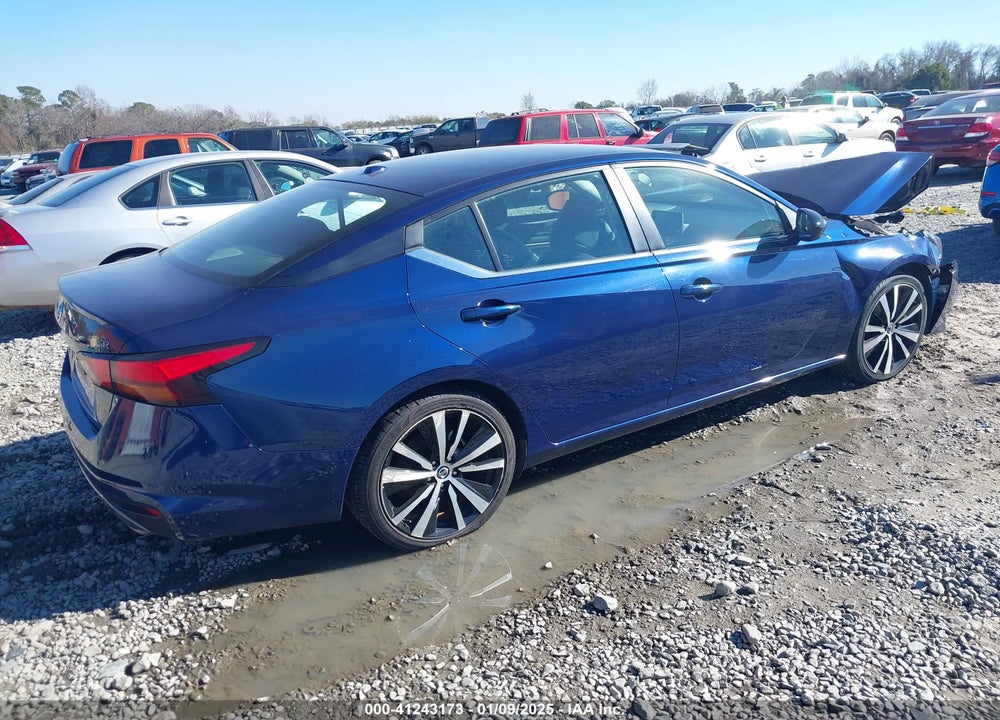 2022 NISSAN ALTIMA SR FWD VIN: 1N4BL4CV4NN385092