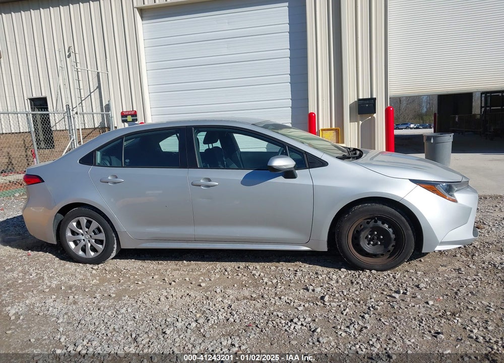2022 TOYOTA COROLLA LE VIN: 5YFEPMAE7NP330055