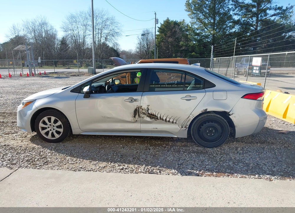 2022 TOYOTA COROLLA LE VIN: 5YFEPMAE7NP330055