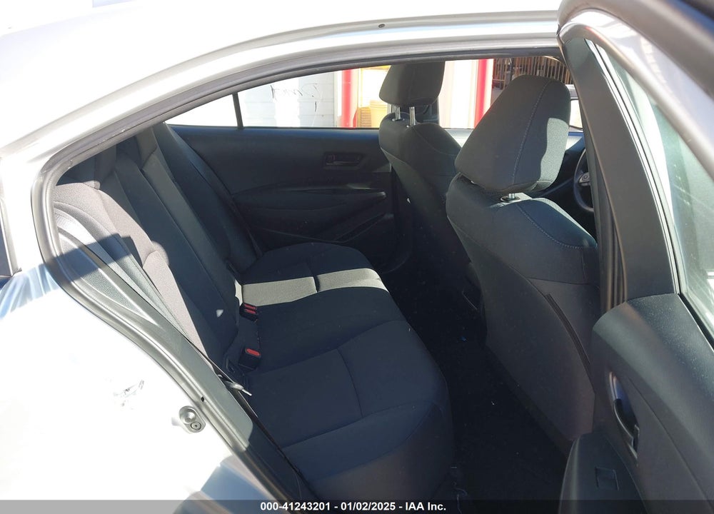 2022 TOYOTA COROLLA LE VIN: 5YFEPMAE7NP330055