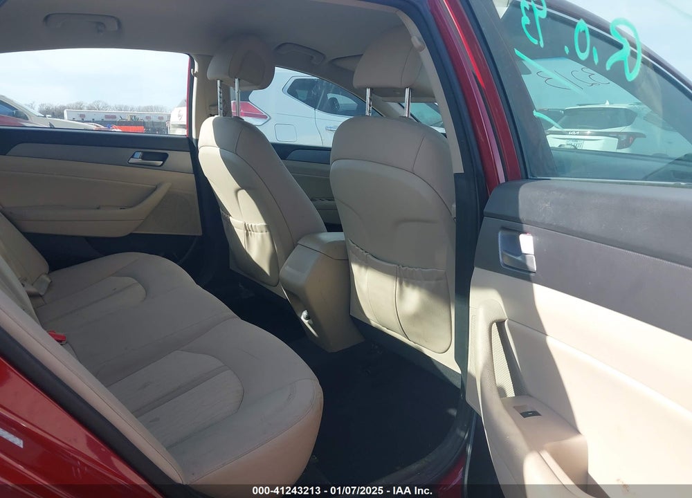 2016 HYUNDAI SONATA HYBRID VIN: KMHE24L14GA016729