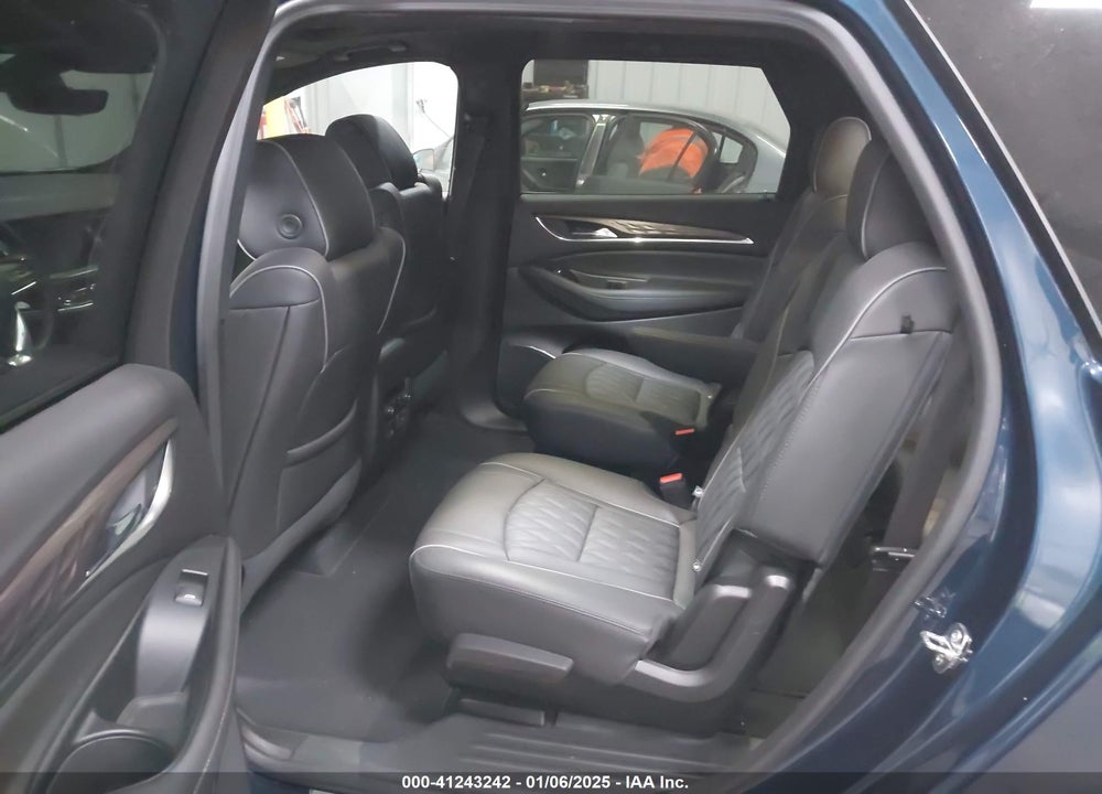 2023 BUICK ENCLAVE AVENIR AWD VIN: 5GAEVCKW2PJ170117