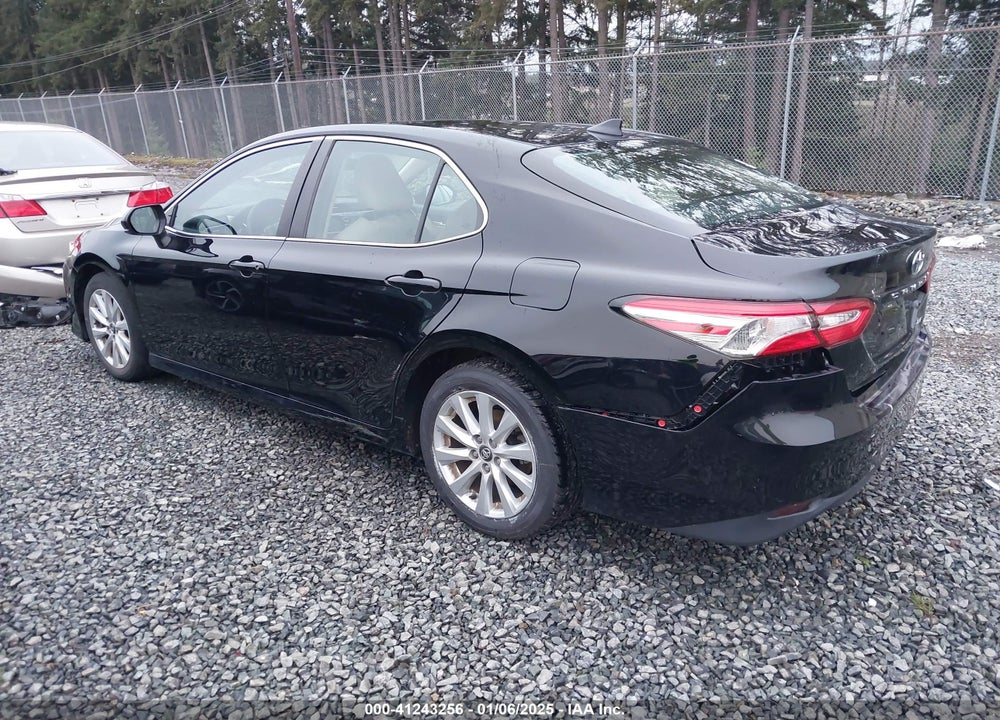 2020 TOYOTA CAMRY LE VIN: 4T1C11AK5LU890200