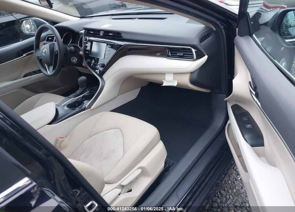 2020 TOYOTA CAMRY LE VIN: 4T1C11AK5LU890200