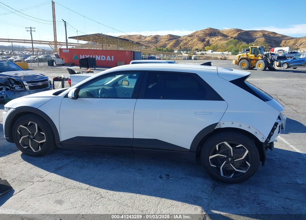2022 HYUNDAI IONIQ 5 SE VIN: KM8KMDAF5NU047866