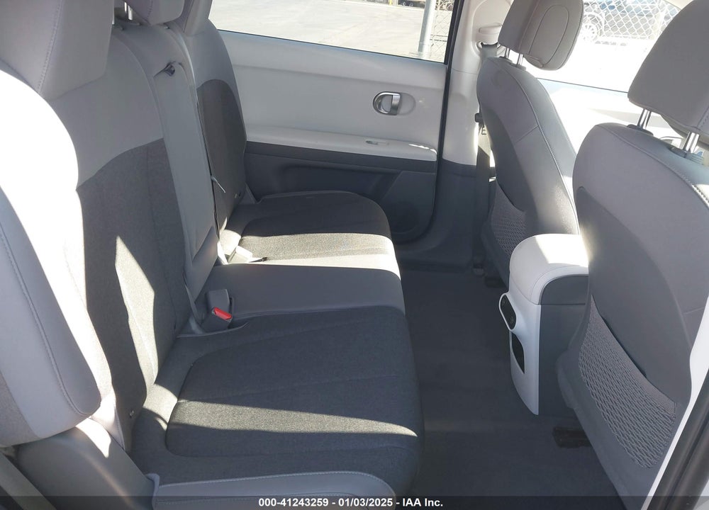 2022 HYUNDAI IONIQ 5 SE VIN: KM8KMDAF5NU047866