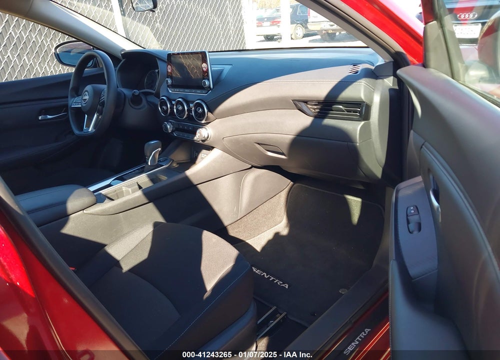 2024 NISSAN SENTRA SV XTRONIC CVT VIN: 3N1AB8CV5RY207820