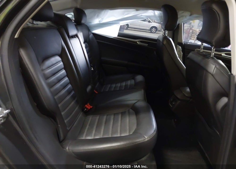 2016 FORD FUSION SE VIN: 3FA6P0HD6GR105719