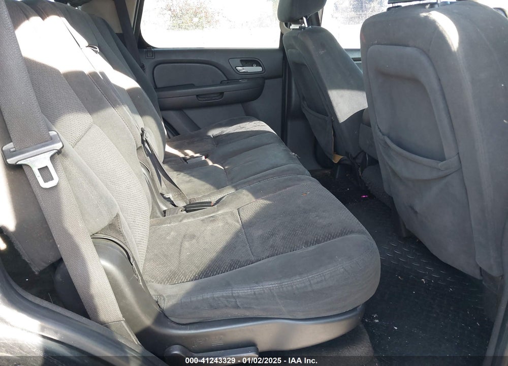 2007 CHEVROLET TAHOE LS VIN: 1GNFC13037R249585