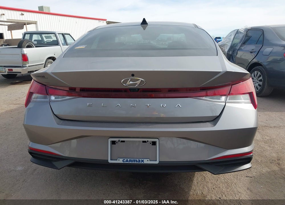 2023 HYUNDAI ELANTRA VIN: KMHLM4AG4PU550997