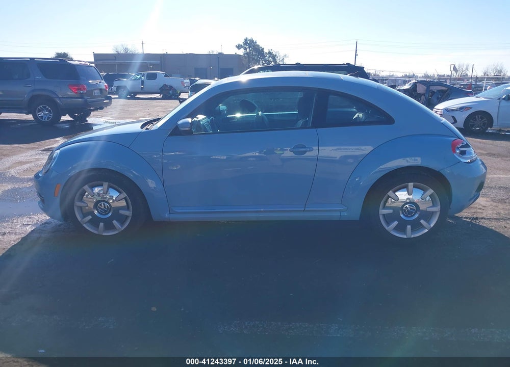 2012 VOLKSWAGEN BEETLE 2.5L VIN: 3VWJP7AT5CM632847