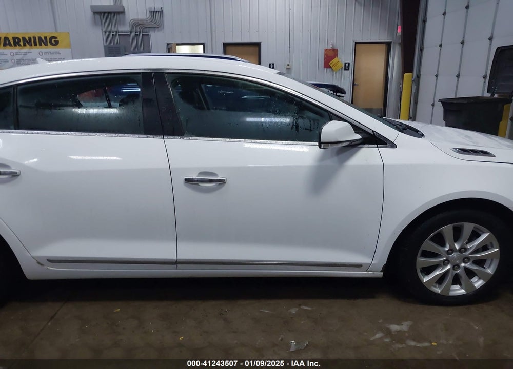 2014 BUICK LACROSSE LEATHER GROUP VIN: 1G4GB5GR2EF284922