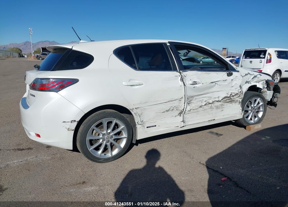 2013 LEXUS CT 200H VIN: JTHKD5BH3D2167619