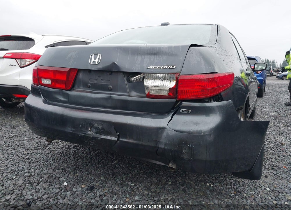 2005 HONDA ACCORD 3.0 EX VIN: 1HGCM66505A074187