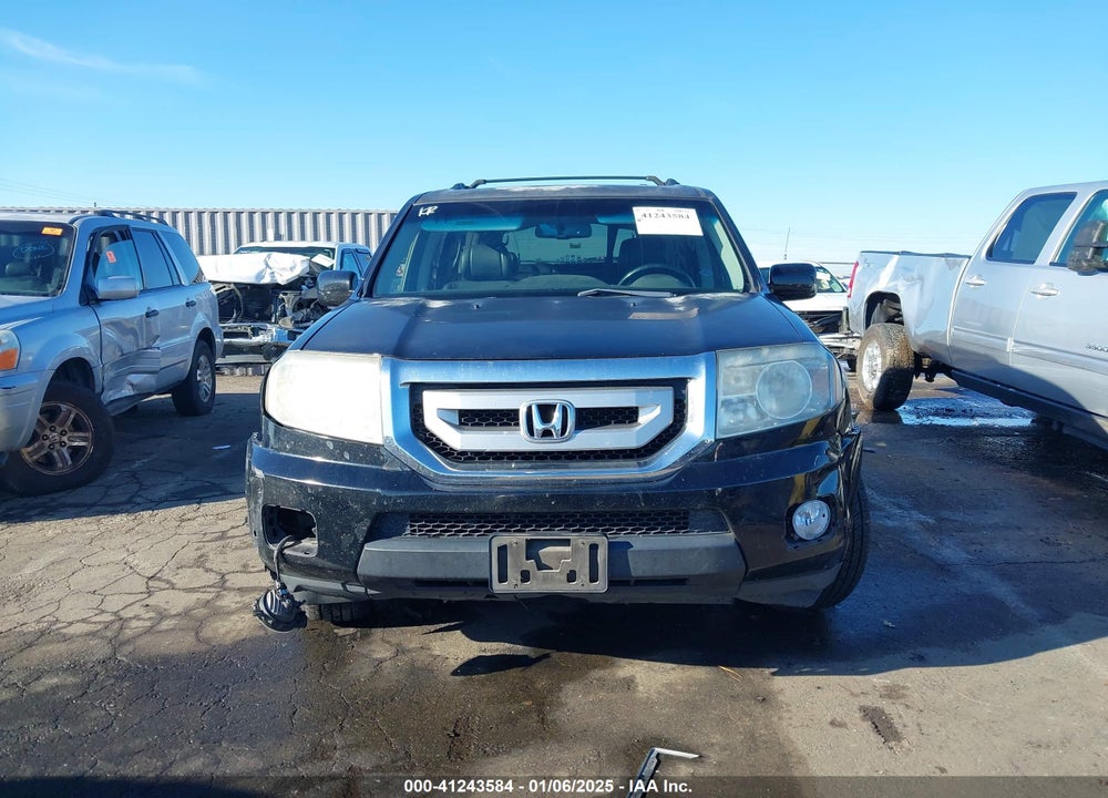 2010 HONDA PILOT TOURING VIN: 5FNYF4H90AB005553
