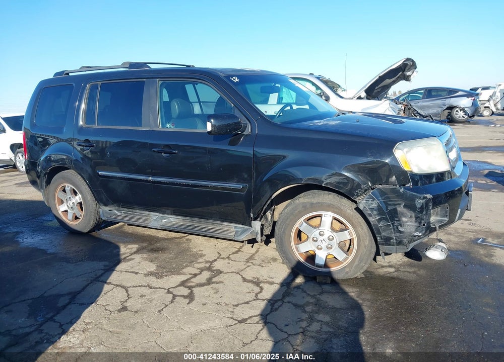2010 HONDA PILOT TOURING VIN: 5FNYF4H90AB005553