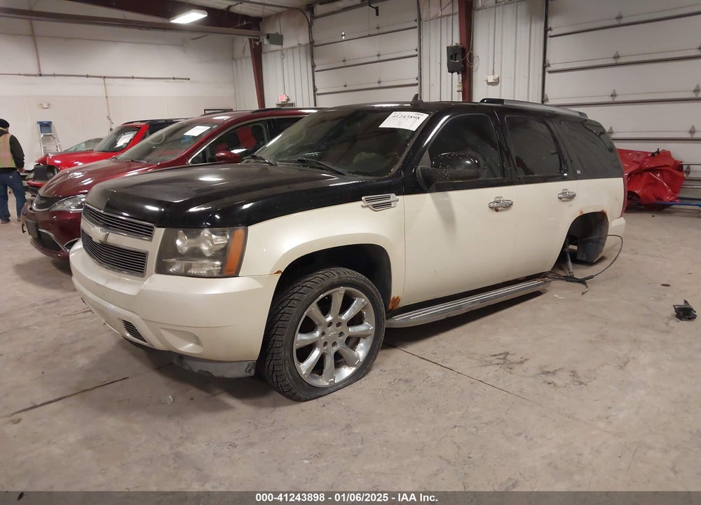 2007 CHEVROLET TAHOE VIN: 1GNFK13027R254215