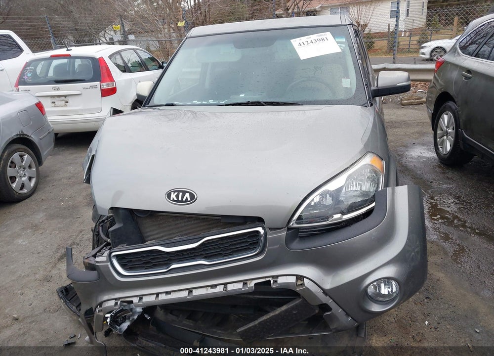 2012 KIA SOUL VIN: KNDJT2A61C7367981