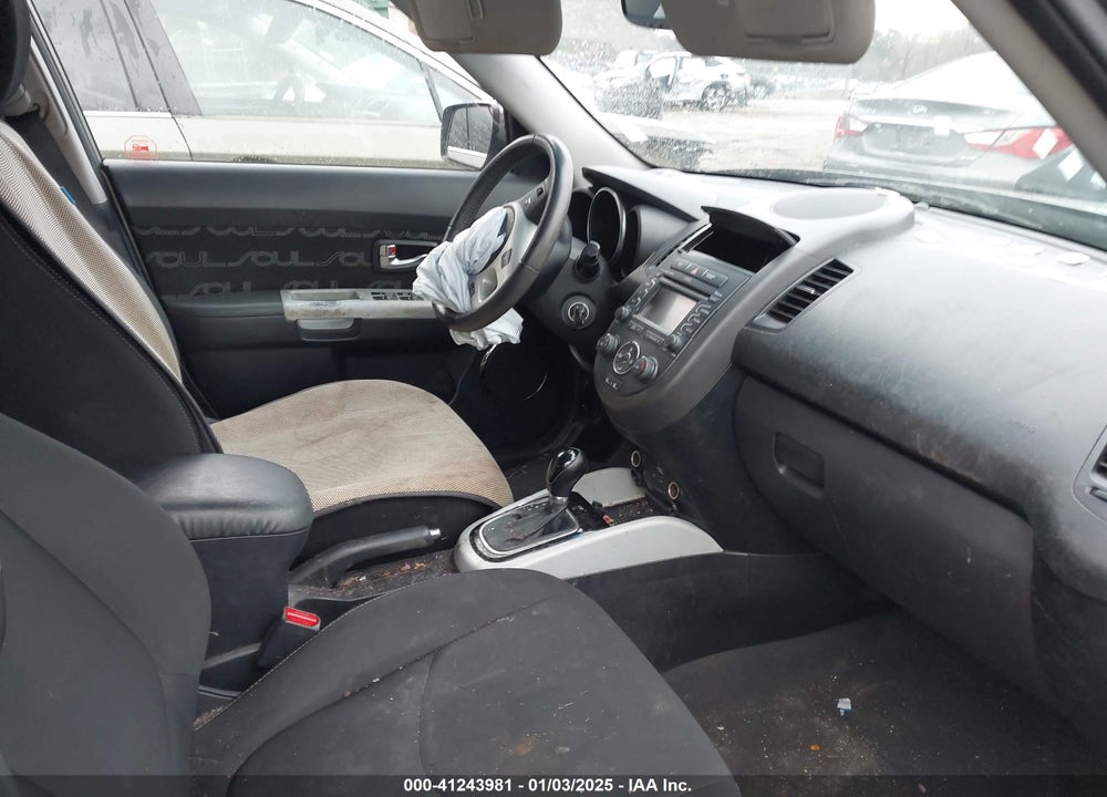 2012 KIA SOUL VIN: KNDJT2A61C7367981