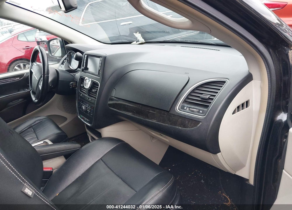 2013 CHRYSLER TOWN & COUNTRY TOURING VIN: 2C4RC1BG2DR706316