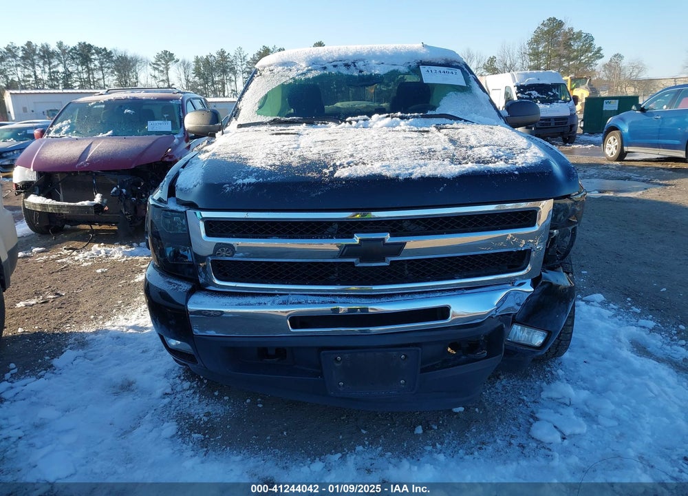 2011 CHEVROLET SILVERADO 1500 LT VIN: 1GCRKSE30BZ363722