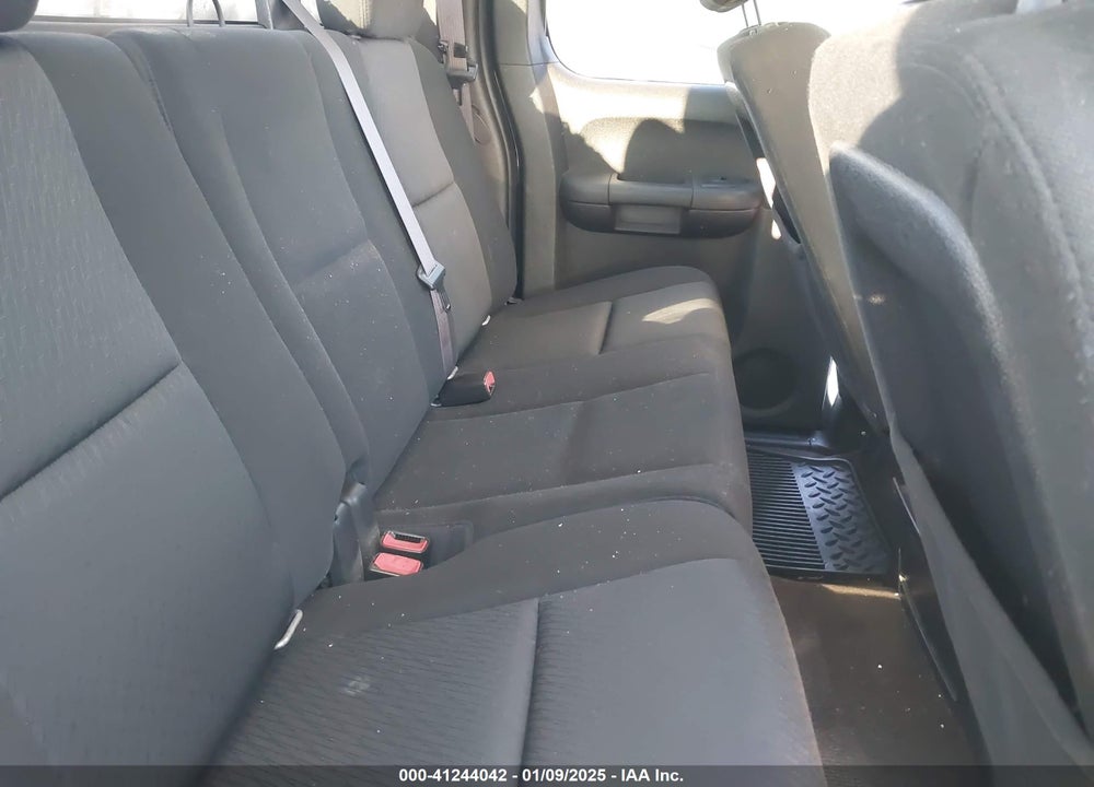 2011 CHEVROLET SILVERADO 1500 LT VIN: 1GCRKSE30BZ363722