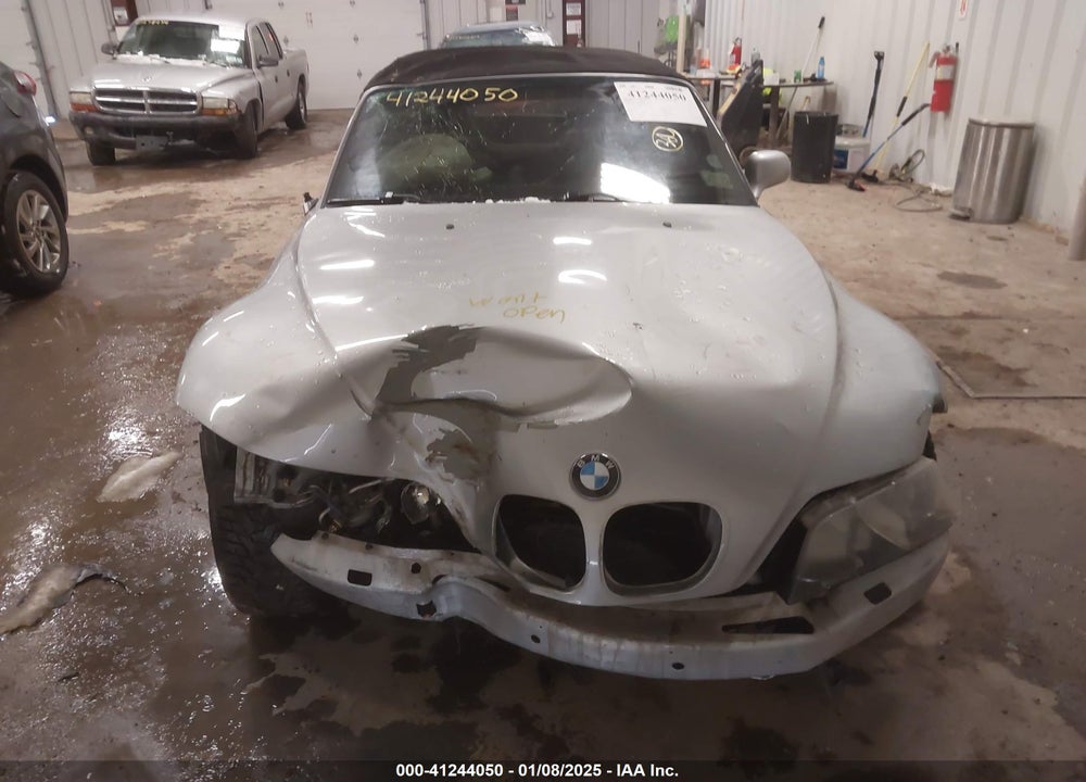 2000 BMW Z3 2.8 VIN: WBACH3345YLF72102