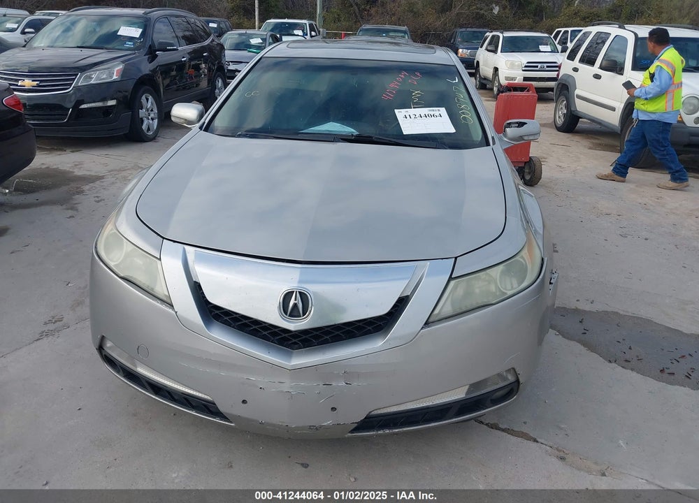 2011 ACURA TL 3.5 VIN: 19UUA8F29BA008747