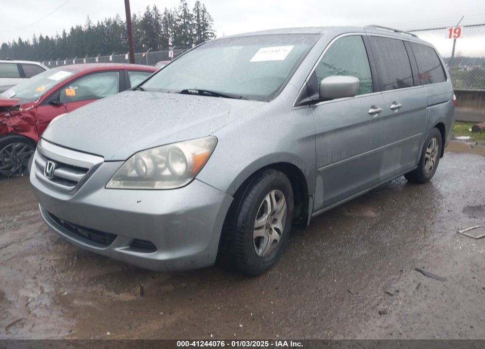 2005 HONDA ODYSSEY EX-L VIN: 5FNRL38695B038098