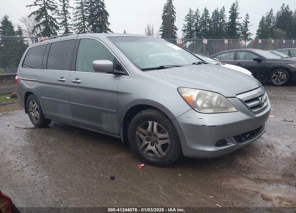 2005 HONDA ODYSSEY EX-L VIN: 5FNRL38695B038098