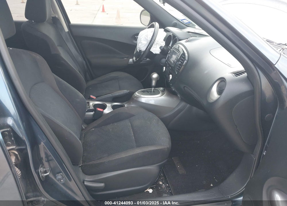 2011 NISSAN JUKE SV VIN: JN8AF5MR9BT018835