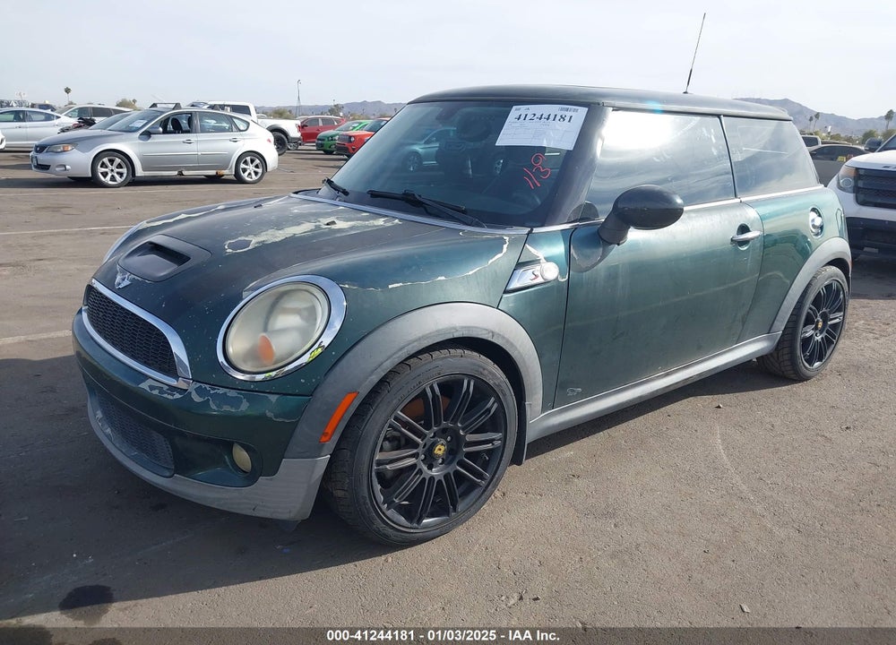 2008 MINI COOPER S VIN: WMWMF73598TT89034