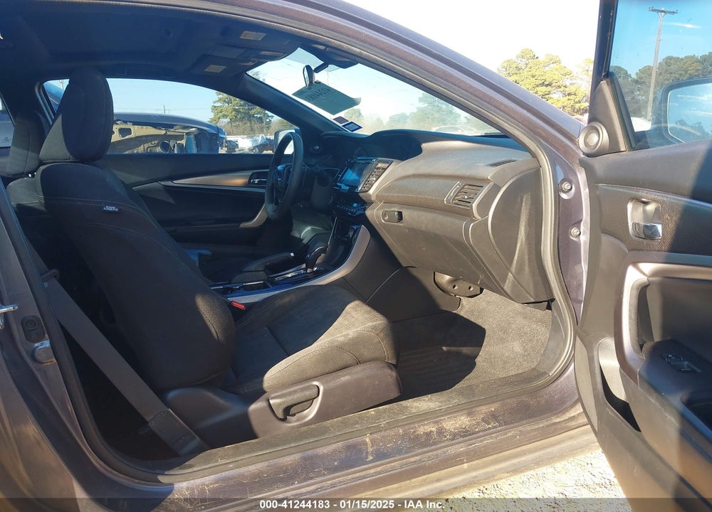 2016 HONDA ACCORD VIN: 1HGCT1B51GA002767