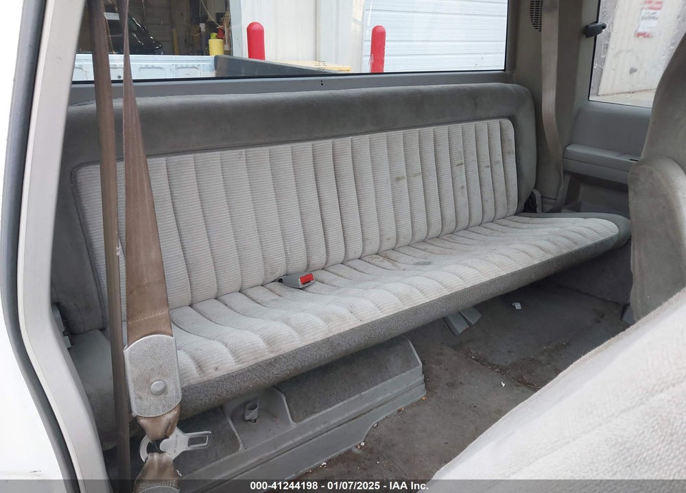 1994 CHEVROLET GMT-400 C1500 VIN: 2GCEC19K1R1142334