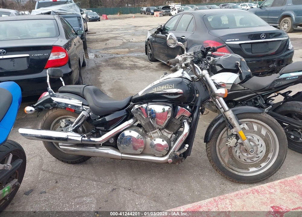 2004 HONDA VTX1300 C VIN: 1HFSC55084A004941