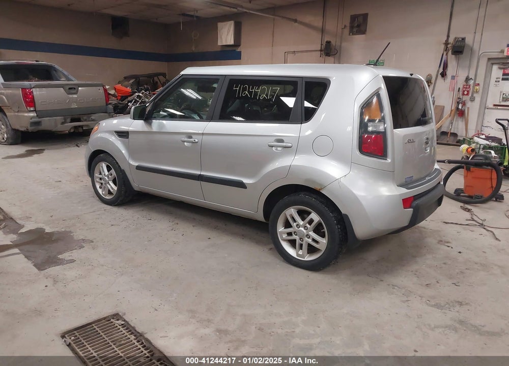 2011 KIA SOUL VIN: KNDJT2A20B7704460