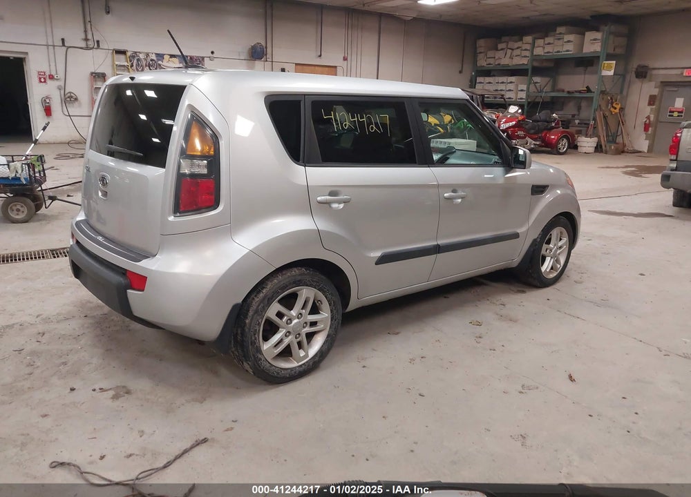 2011 KIA SOUL VIN: KNDJT2A20B7704460