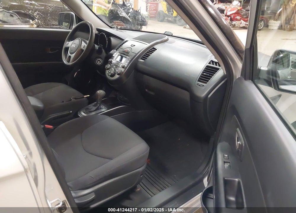 2011 KIA SOUL VIN: KNDJT2A20B7704460